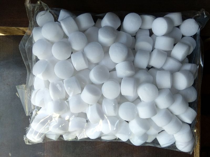 Naphthalene Balls 500 gm - Kleensco